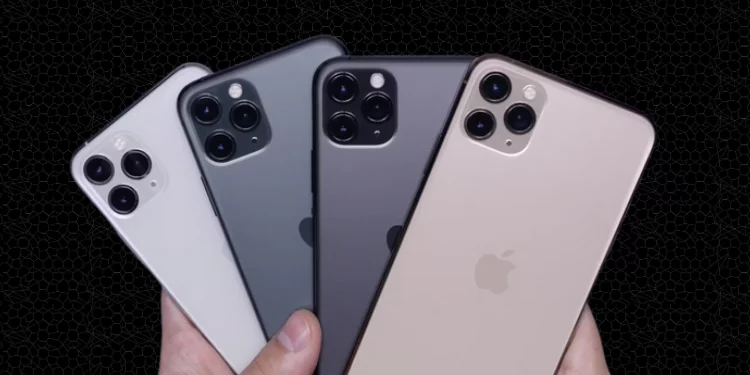 4 iphones in hand