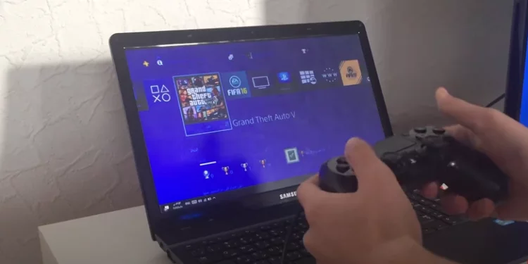 Laptop with PS4